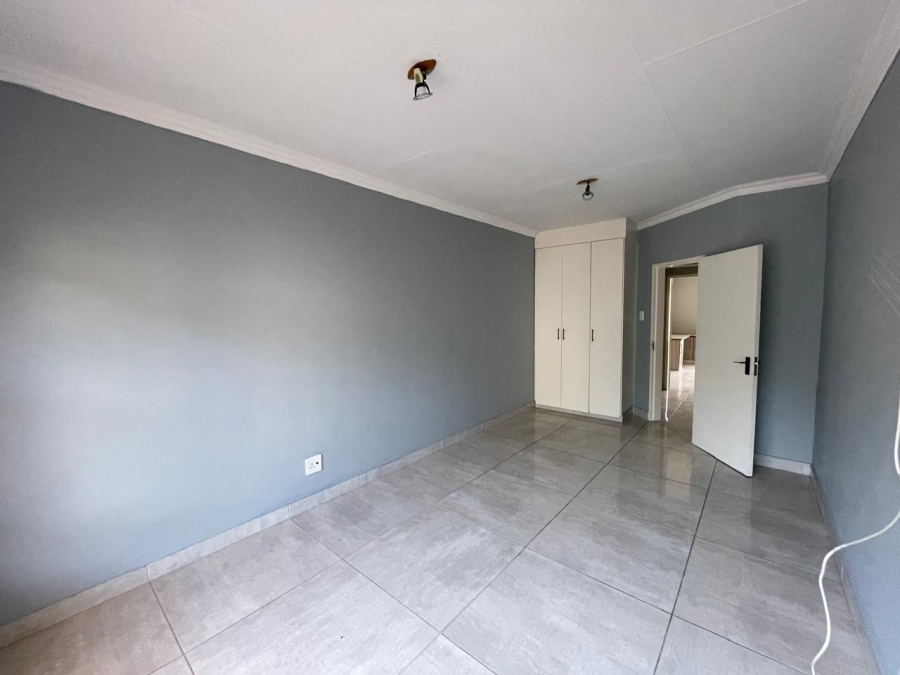 3 Bedroom Property for Sale in Three Rivers Proper Gauteng