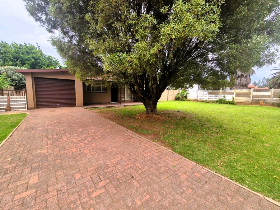 3 Bedroom Property for Sale in Sonland Park Gauteng