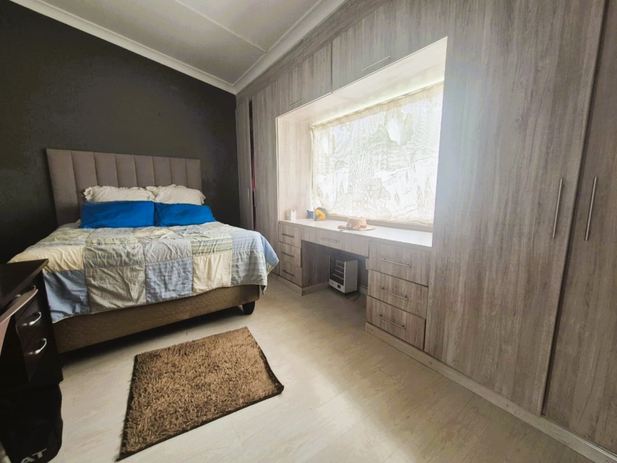 3 Bedroom Property for Sale in Sonland Park Gauteng