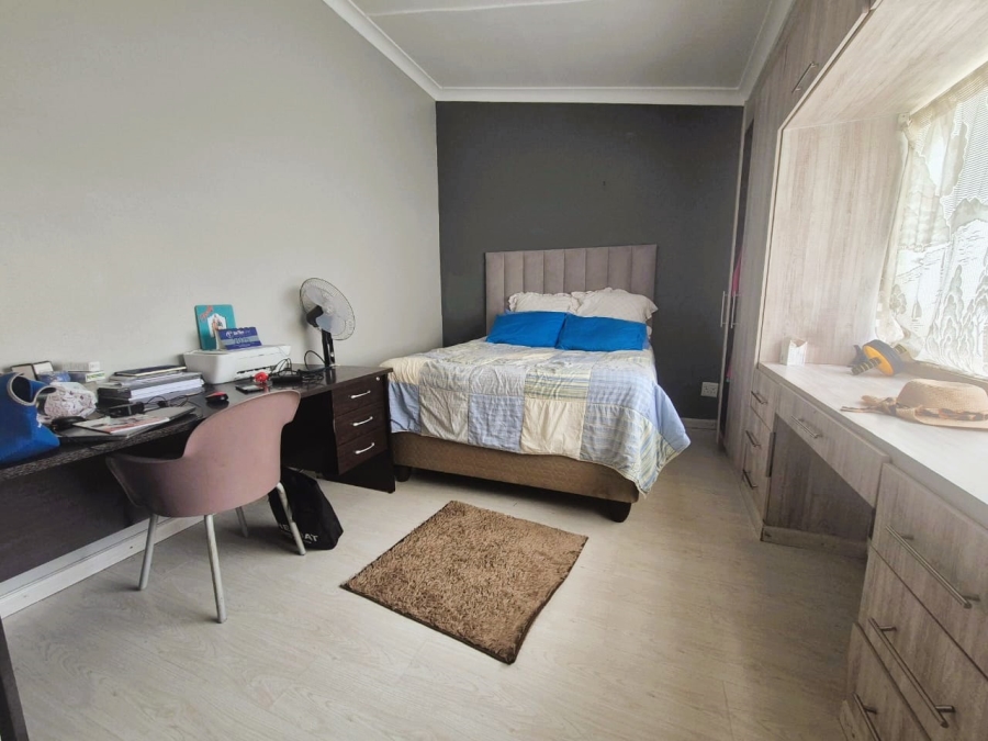 3 Bedroom Property for Sale in Sonland Park Gauteng