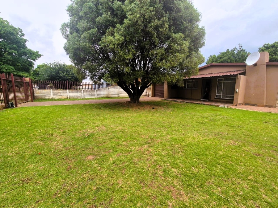 3 Bedroom Property for Sale in Sonland Park Gauteng