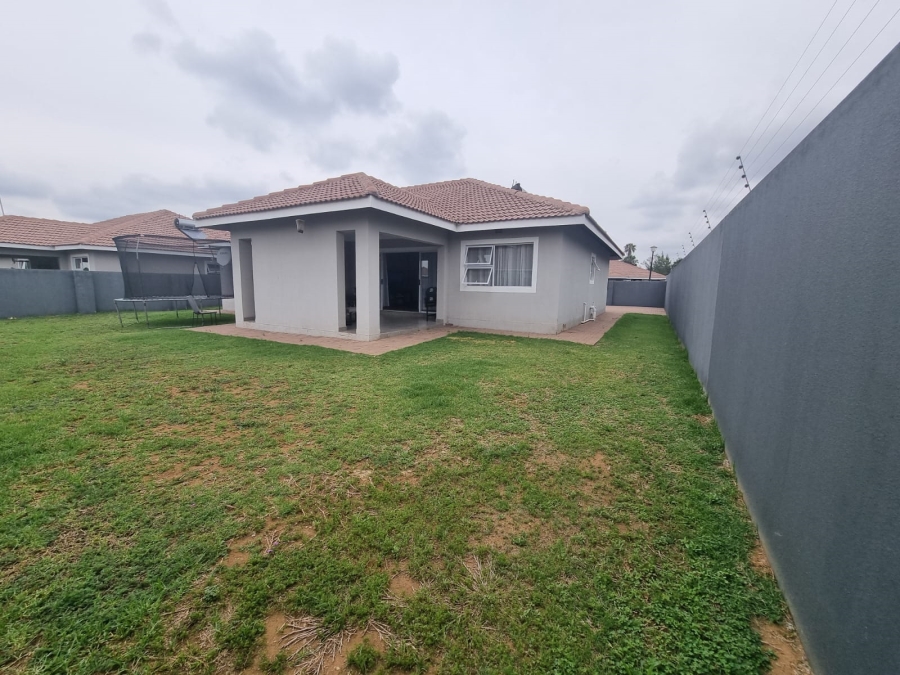 3 Bedroom Property for Sale in Arcon Park Gauteng