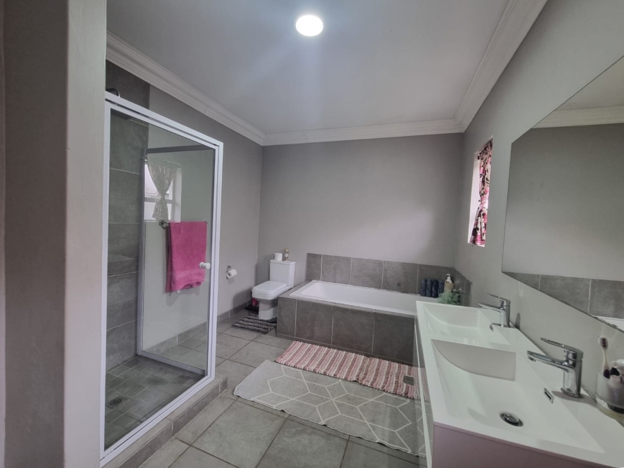 3 Bedroom Property for Sale in Arcon Park Gauteng