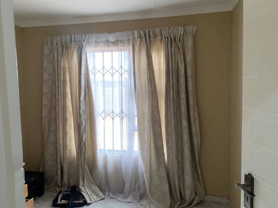 3 Bedroom Property for Sale in Vanderbijlpark CE 4 Gauteng