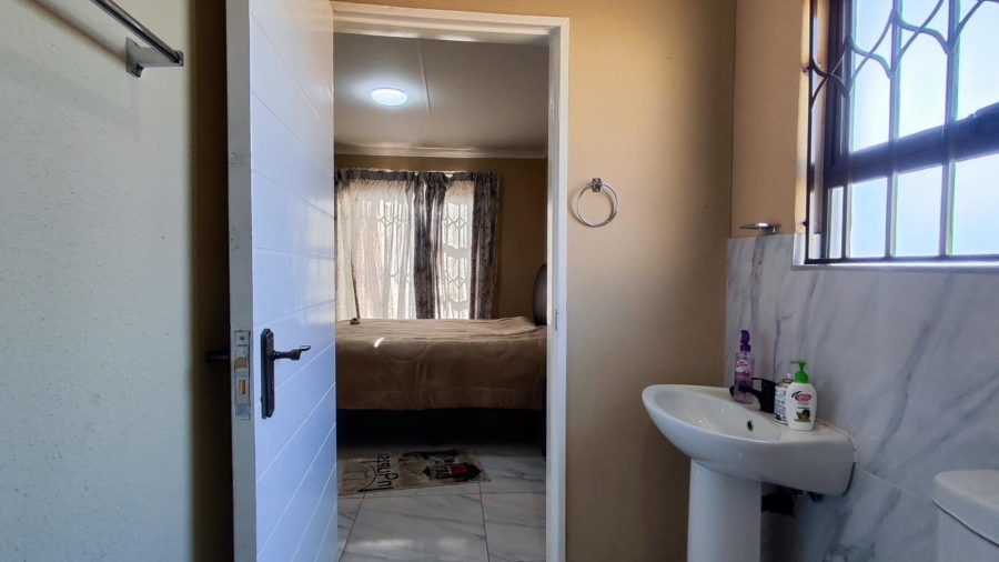 3 Bedroom Property for Sale in Vanderbijlpark CE 4 Gauteng