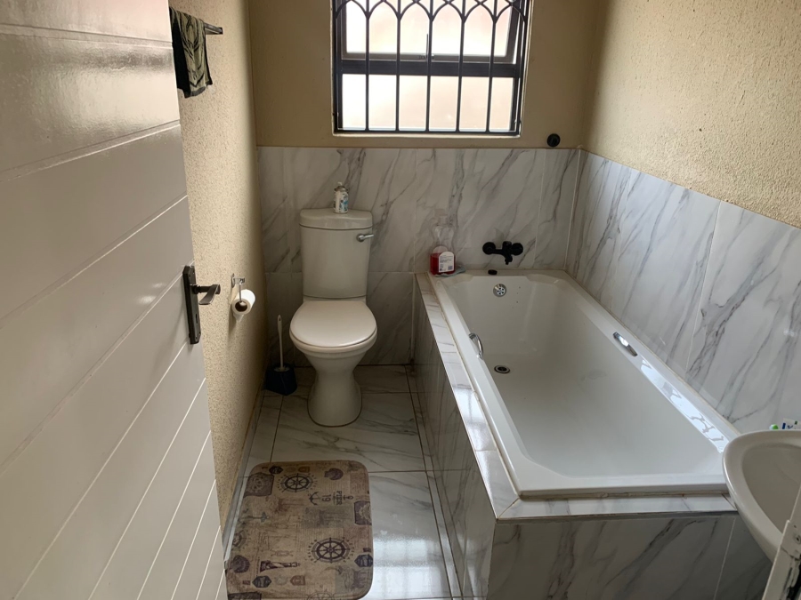 3 Bedroom Property for Sale in Vanderbijlpark CE 4 Gauteng