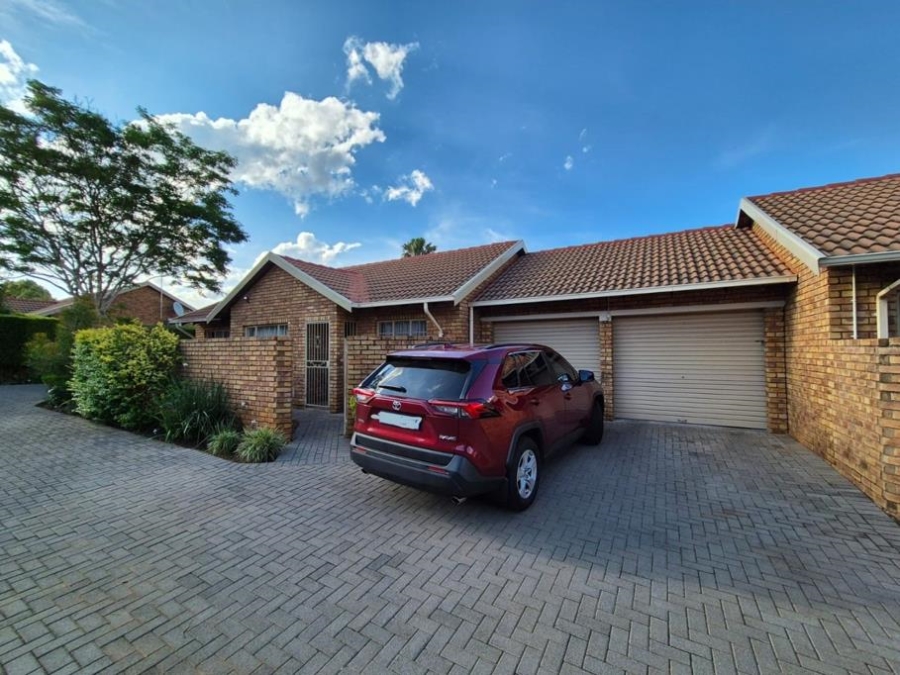 2 Bedroom Property for Sale in Montana Park Gauteng
