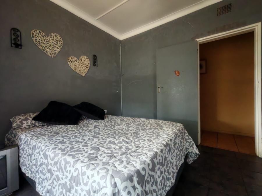 3 Bedroom Property for Sale in Risiville Gauteng