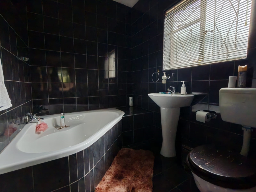 3 Bedroom Property for Sale in Risiville Gauteng