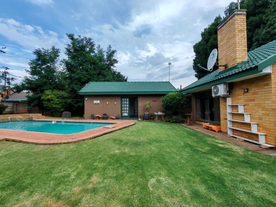 3 Bedroom Property for Sale in Risiville Gauteng