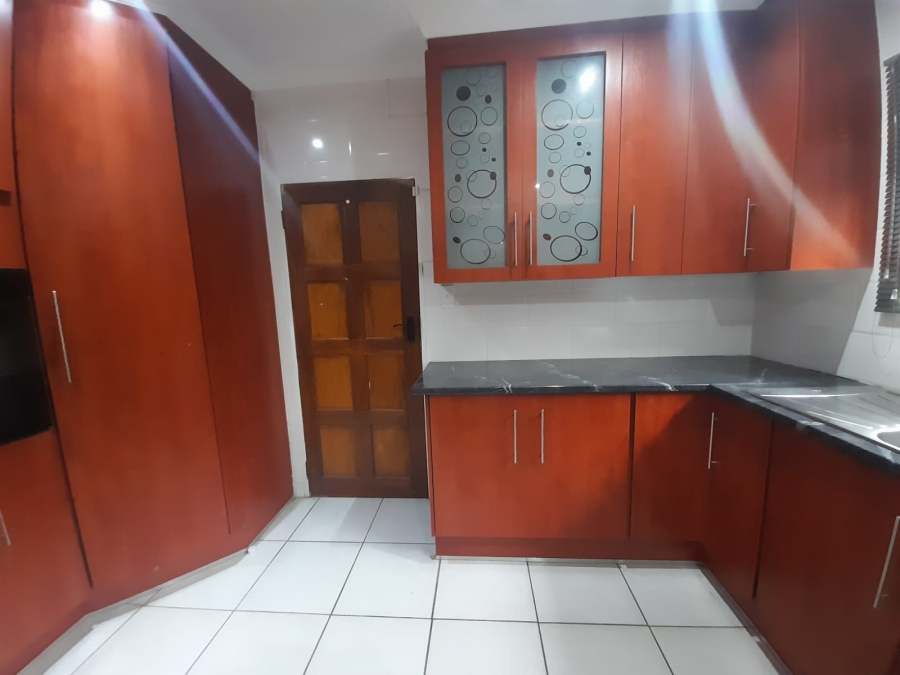 To Let 3 Bedroom Property for Rent in Kookrus Gauteng