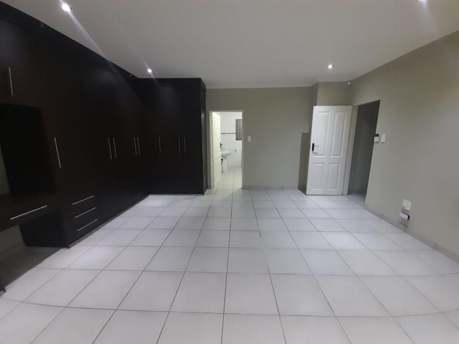 To Let 3 Bedroom Property for Rent in Kookrus Gauteng