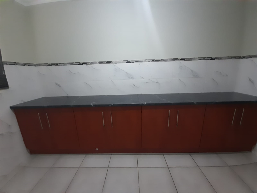 To Let 3 Bedroom Property for Rent in Kookrus Gauteng