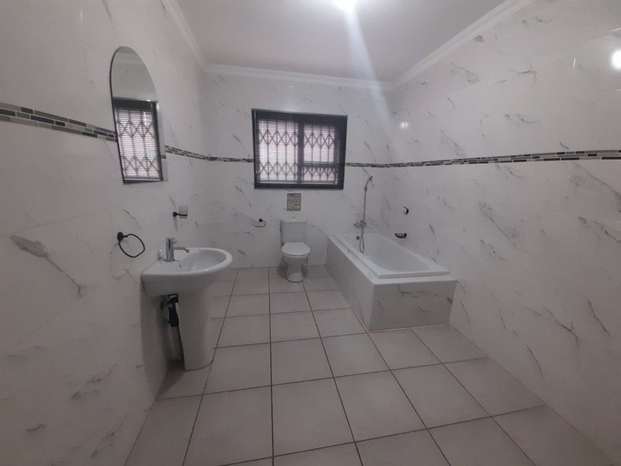 To Let 3 Bedroom Property for Rent in Kookrus Gauteng