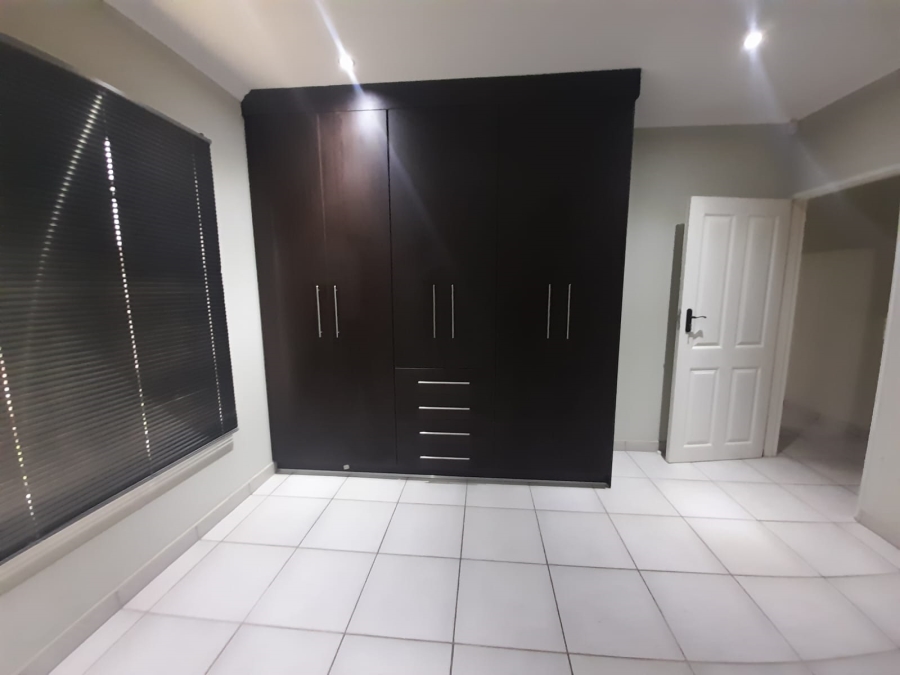 To Let 3 Bedroom Property for Rent in Kookrus Gauteng