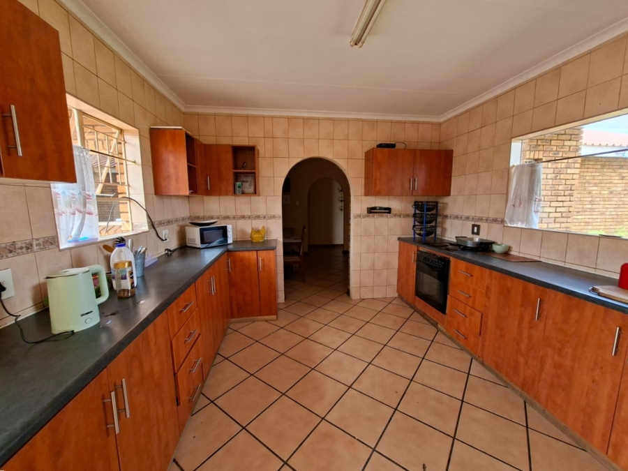 4 Bedroom Property for Sale in Riversdale Gauteng