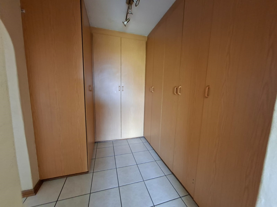 4 Bedroom Property for Sale in Riversdale Gauteng