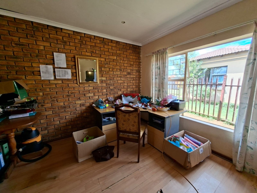 4 Bedroom Property for Sale in Riversdale Gauteng