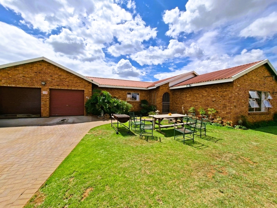 4 Bedroom Property for Sale in Riversdale Gauteng