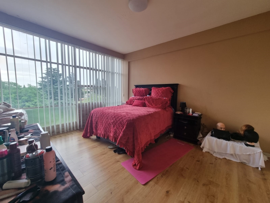 2 Bedroom Property for Sale in Three Rivers Proper Gauteng