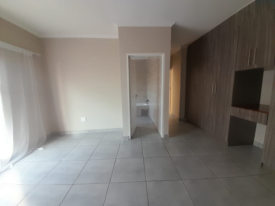 2 Bedroom Property for Sale in Meyerton Central Gauteng