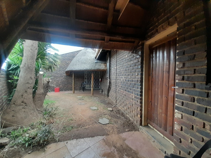 To Let 2 Bedroom Property for Rent in Three Rivers Gauteng