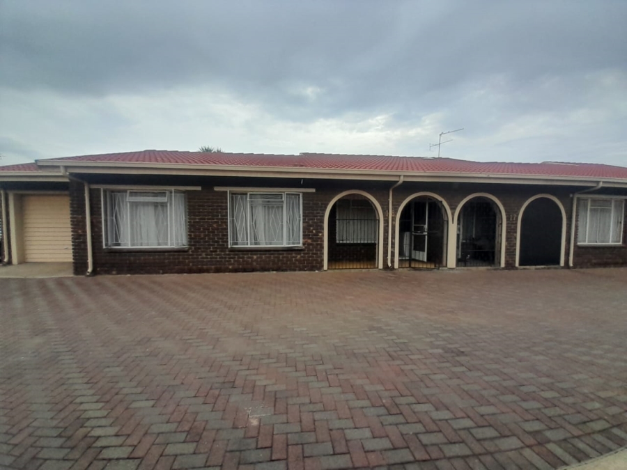 To Let 2 Bedroom Property for Rent in Three Rivers Gauteng