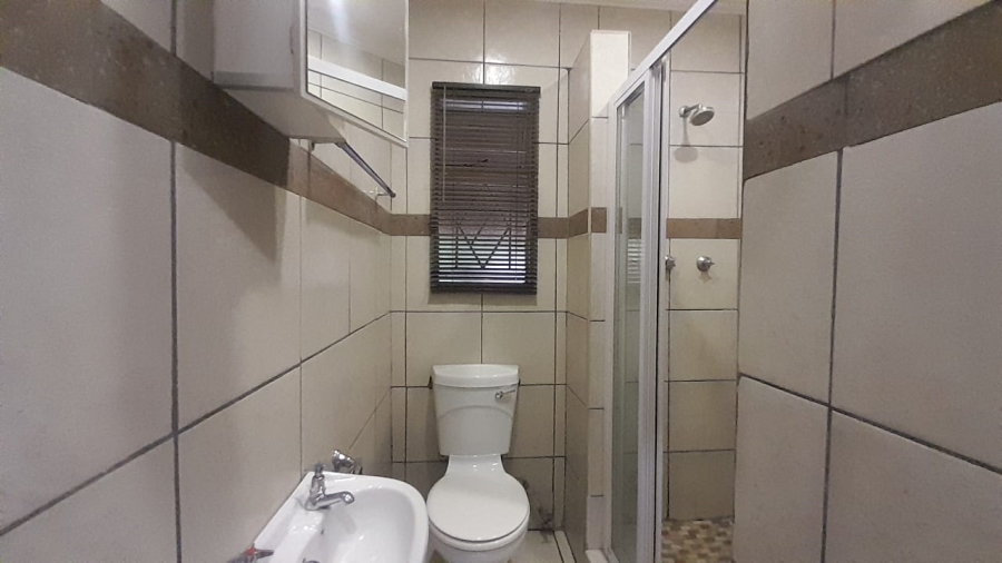 To Let 2 Bedroom Property for Rent in Three Rivers Gauteng