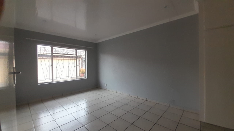 To Let 2 Bedroom Property for Rent in Three Rivers Gauteng