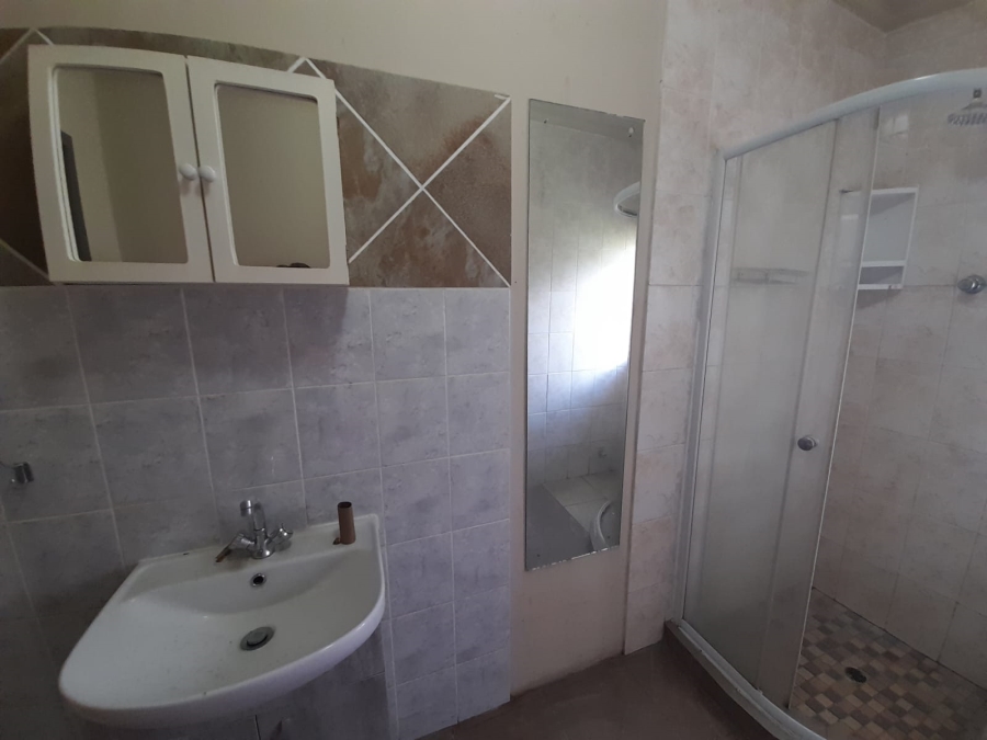 To Let 2 Bedroom Property for Rent in Highbury Gauteng