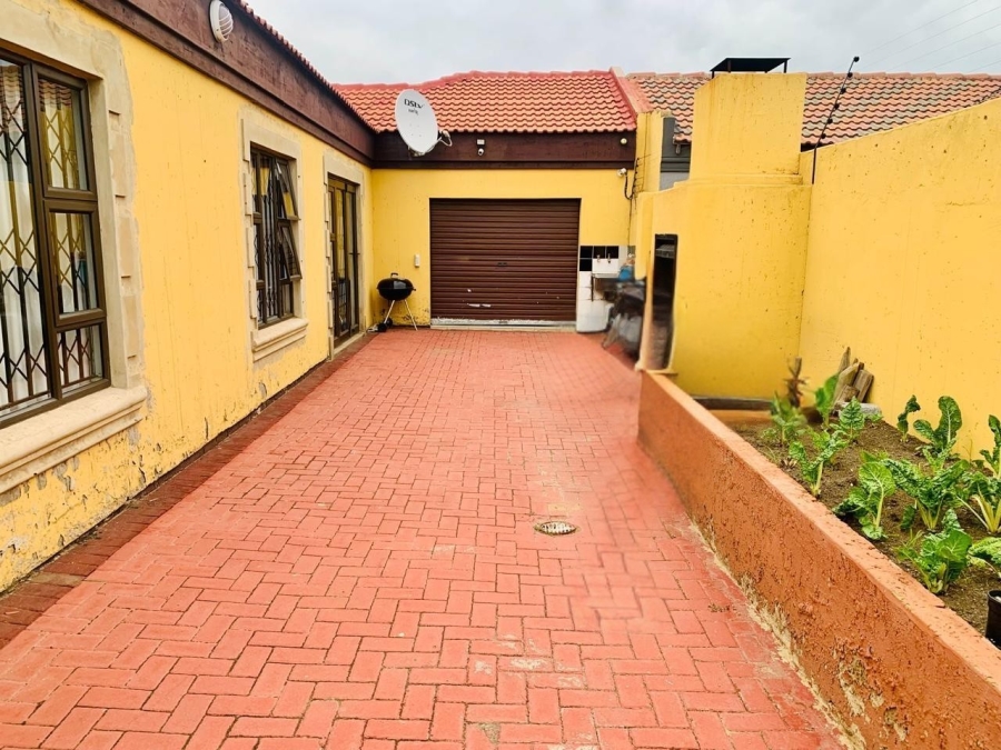 3 Bedroom Property for Sale in Vanderbijlpark CE 4 Gauteng