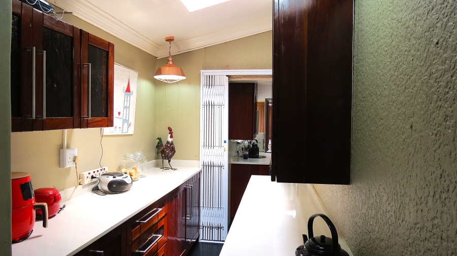 4 Bedroom Property for Sale in Rant En Dal Gauteng