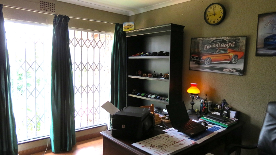 4 Bedroom Property for Sale in Rant En Dal Gauteng