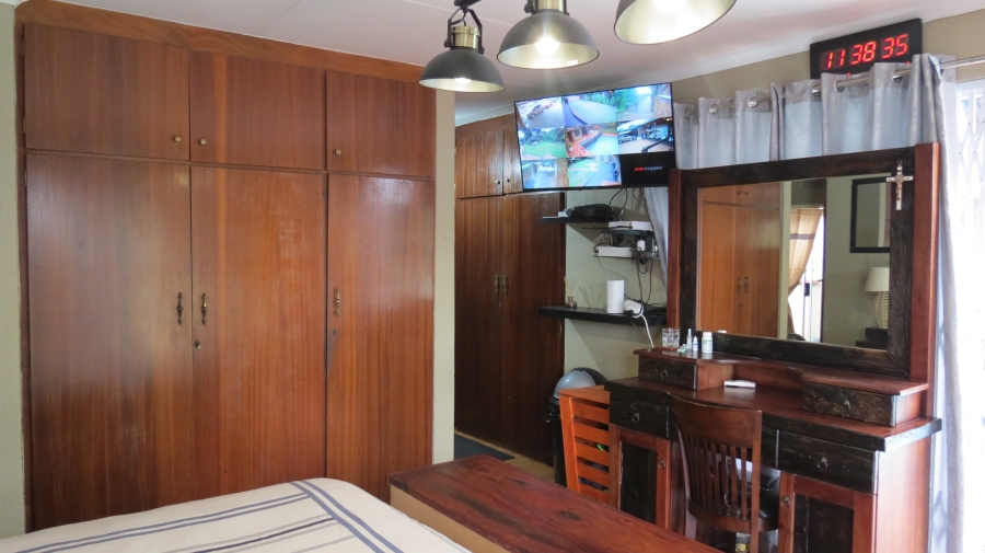 4 Bedroom Property for Sale in Rant En Dal Gauteng