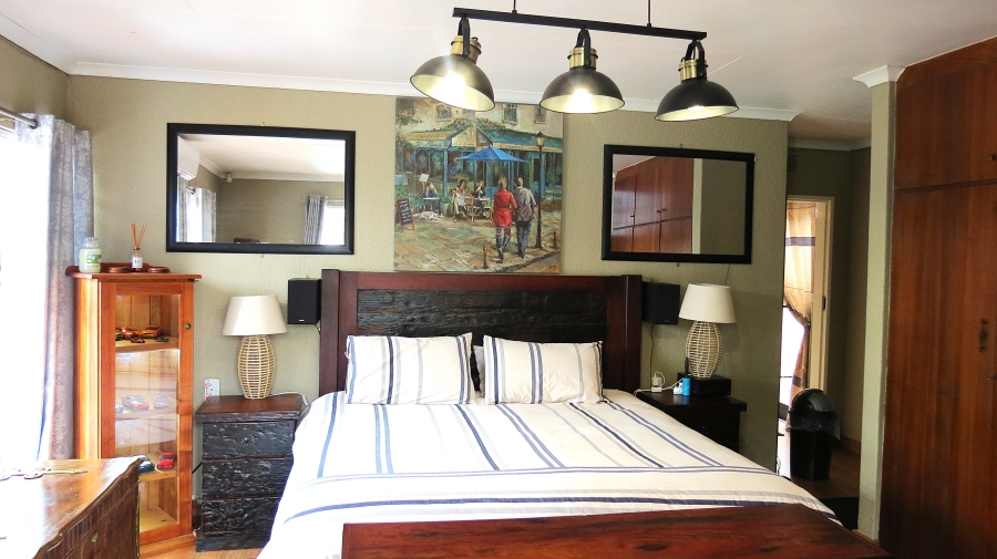 4 Bedroom Property for Sale in Rant En Dal Gauteng