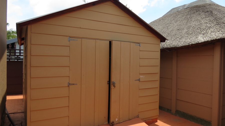 4 Bedroom Property for Sale in Rant En Dal Gauteng