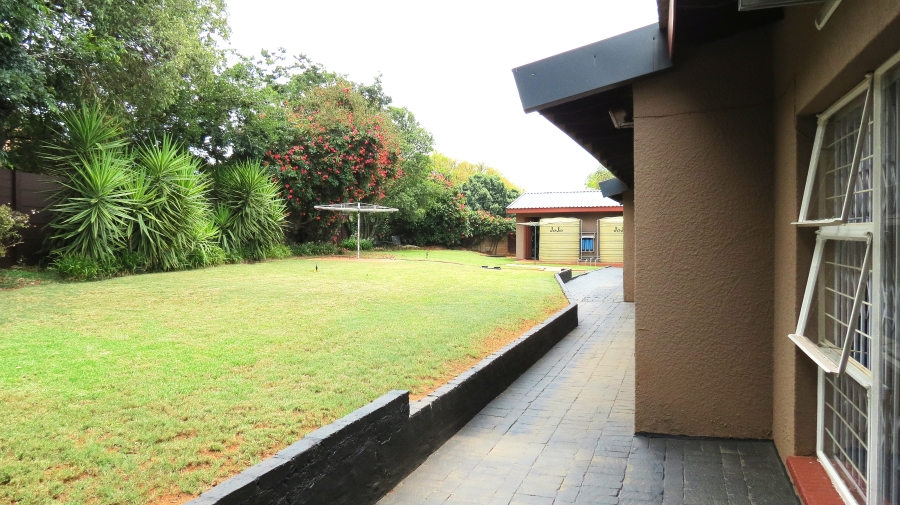 4 Bedroom Property for Sale in Rant En Dal Gauteng