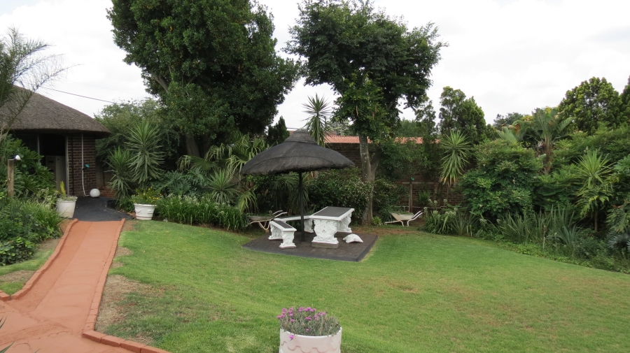 4 Bedroom Property for Sale in Rant En Dal Gauteng