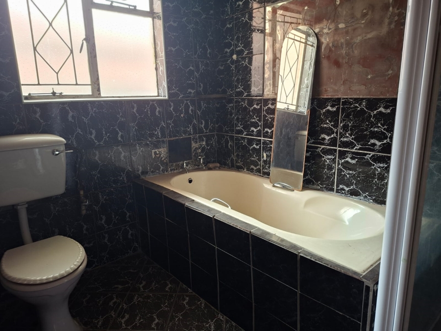 1 Bedroom Property for Sale in Vereeniging Gauteng
