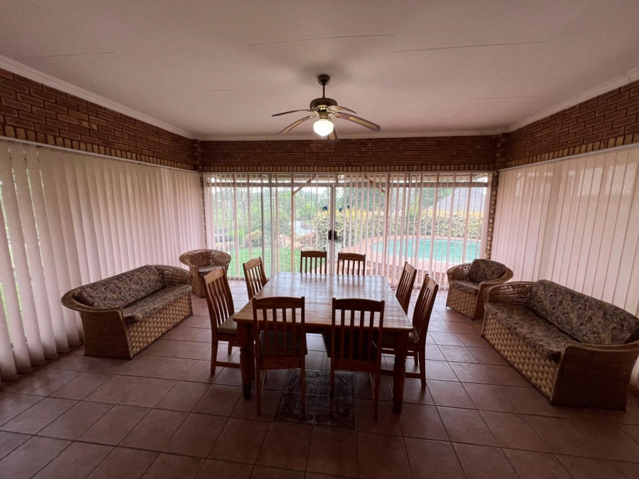 4 Bedroom Property for Sale in Hartbeesfontein AH Gauteng