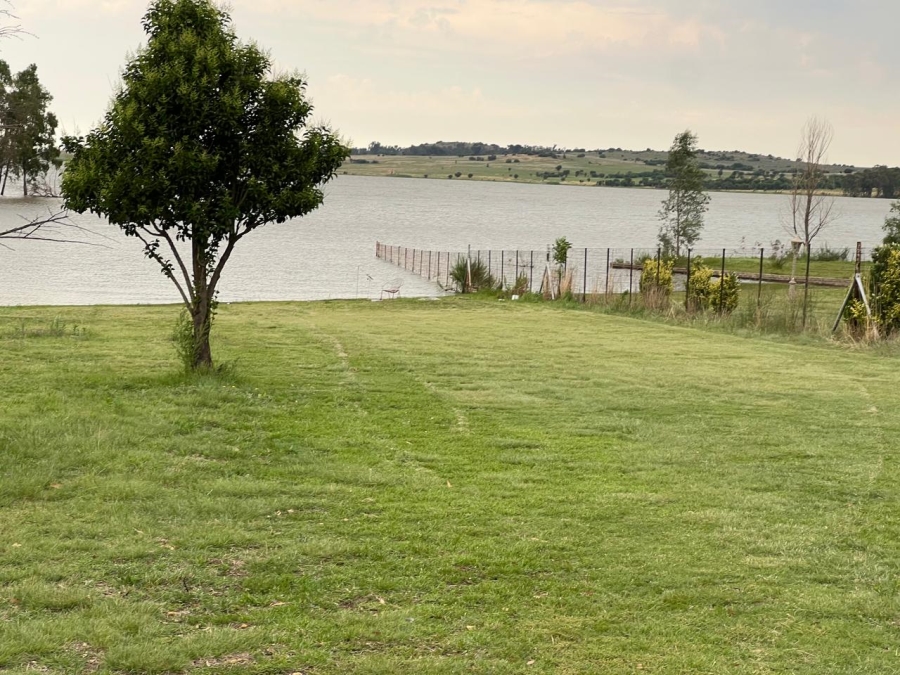 4 Bedroom Property for Sale in Hartbeesfontein AH Gauteng