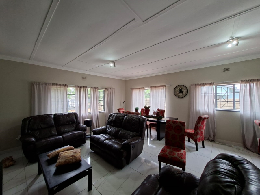 3 Bedroom Property for Sale in Three Rivers Gauteng