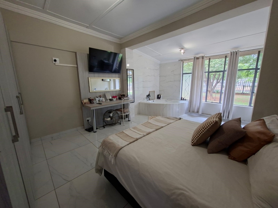 3 Bedroom Property for Sale in Three Rivers Gauteng