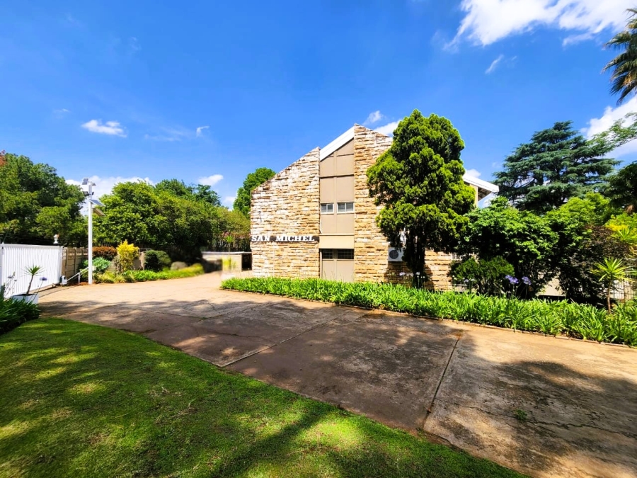 2 Bedroom Property for Sale in Three Rivers Proper Gauteng