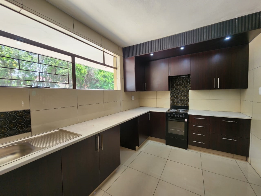 2 Bedroom Property for Sale in Three Rivers Proper Gauteng