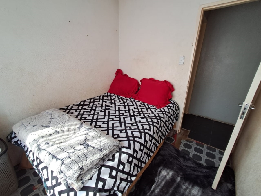 3 Bedroom Property for Sale in Unitas Park Gauteng