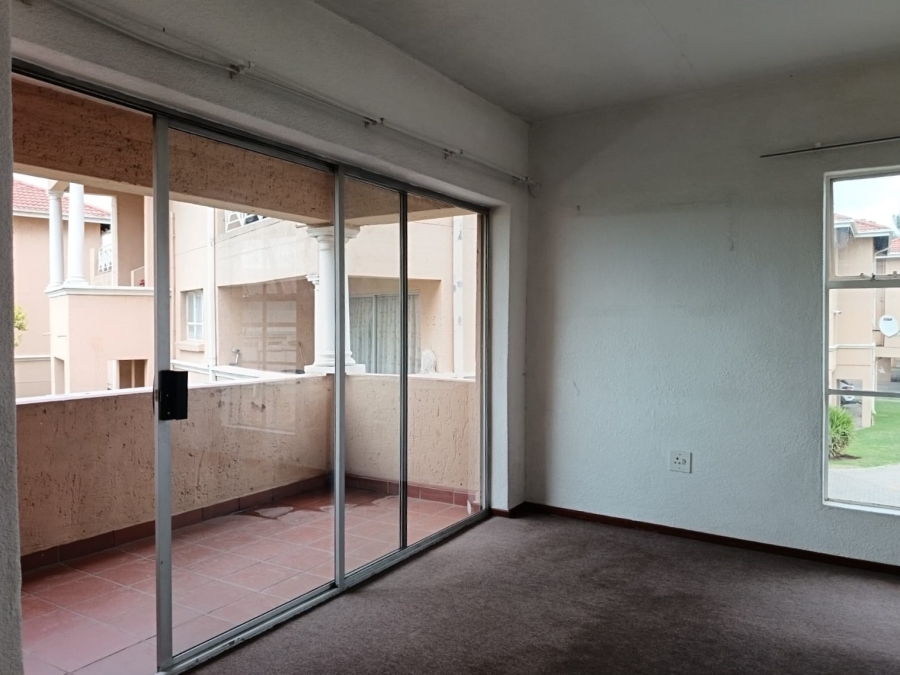 2 Bedroom Property for Sale in Three Rivers Proper Gauteng