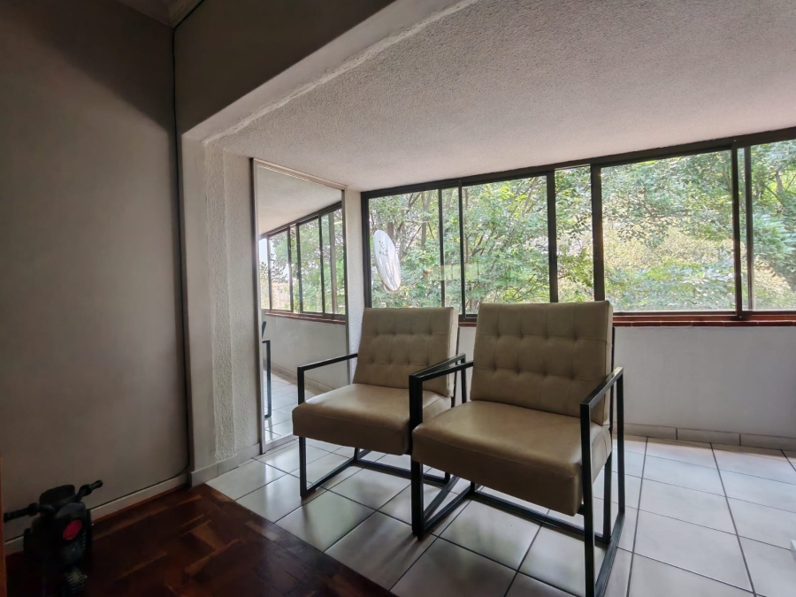 2 Bedroom Property for Sale in Three Rivers Proper Gauteng