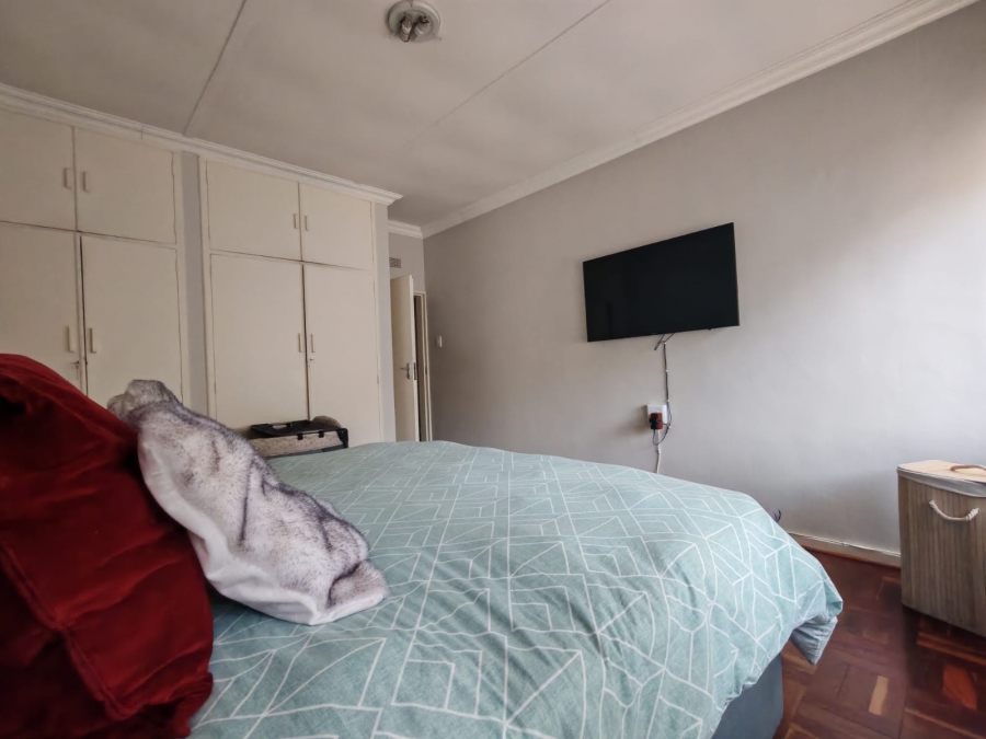 2 Bedroom Property for Sale in Three Rivers Proper Gauteng