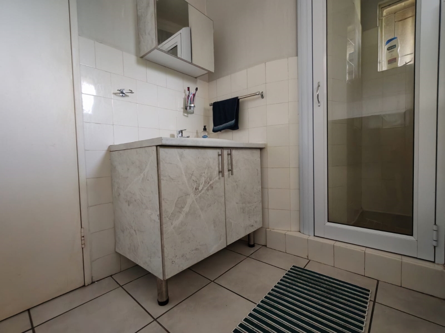 2 Bedroom Property for Sale in Three Rivers Proper Gauteng